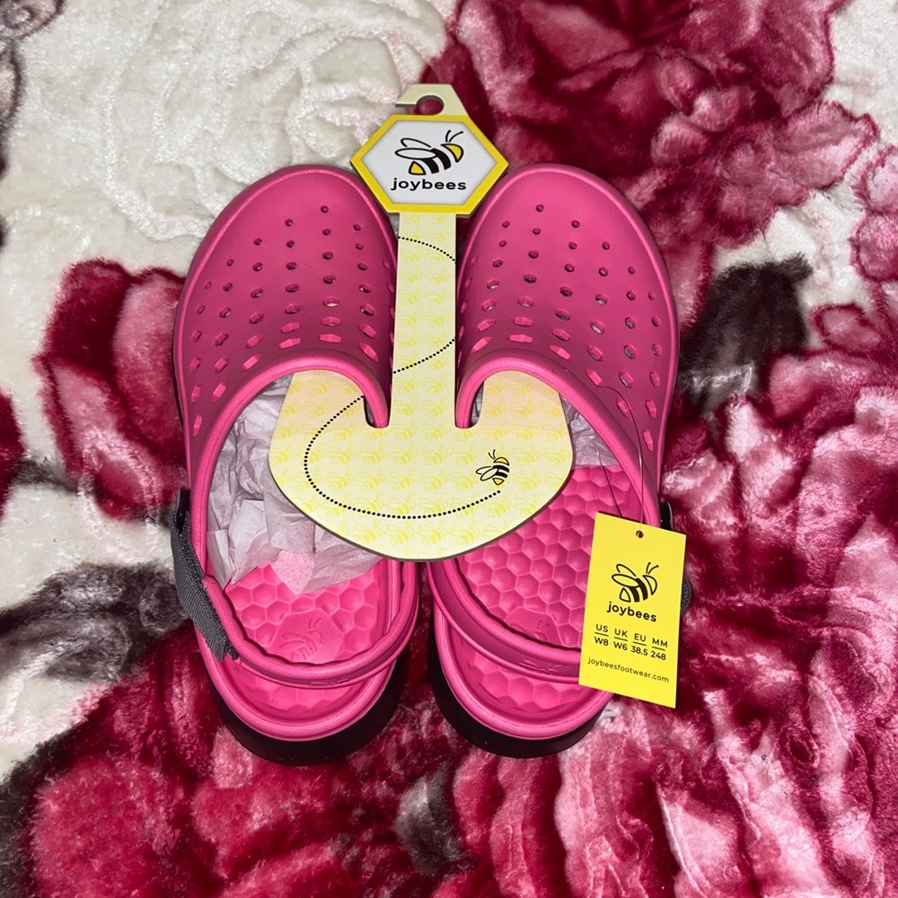 Joybee clogs